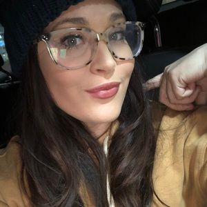 Meet your Posher, Kyra